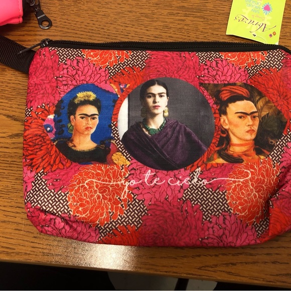 Frida Khalo Make up tote New “Yo Te Cielo” - Picture 3 of 5